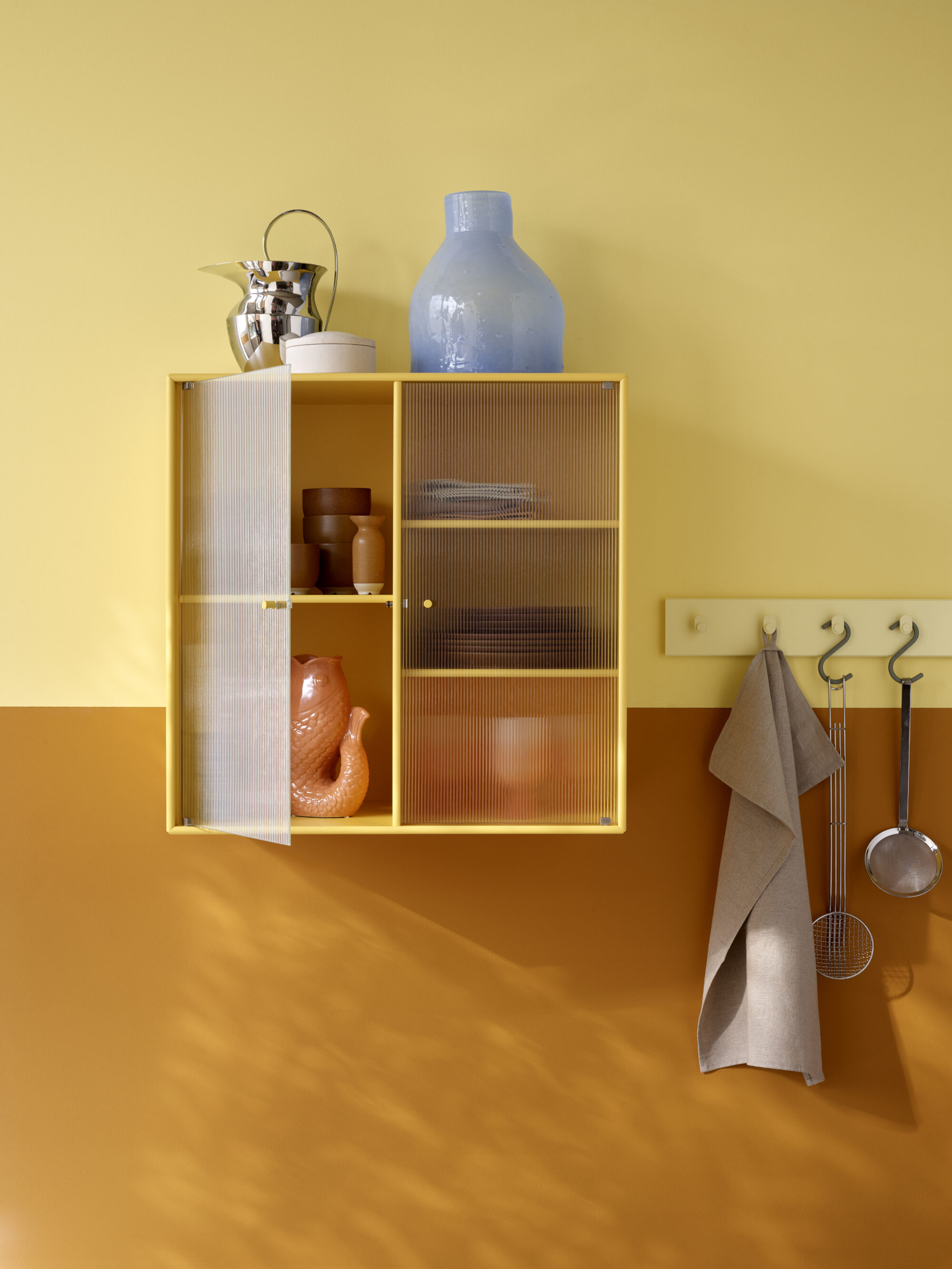 ScheuberAG_Montana_Wandregal