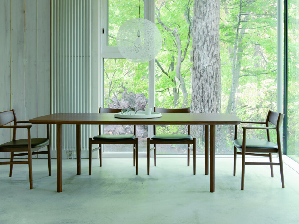 ScheuberAG_Conde House_Tisch und Stuhl Kamuy