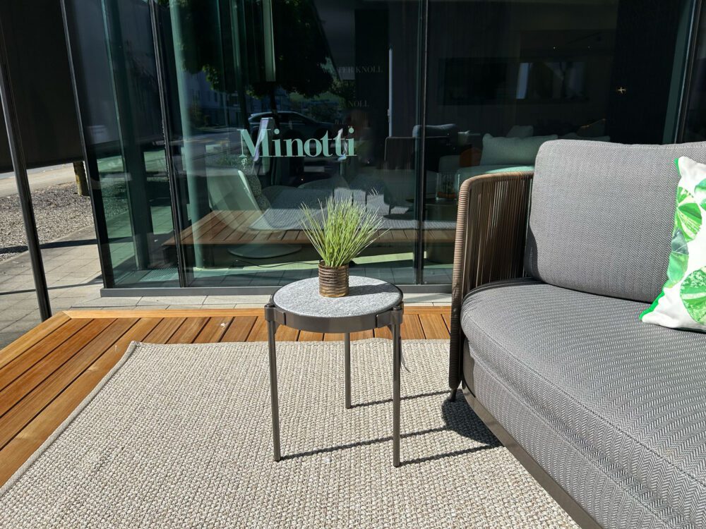 SWG.119.009_Minotti Tape