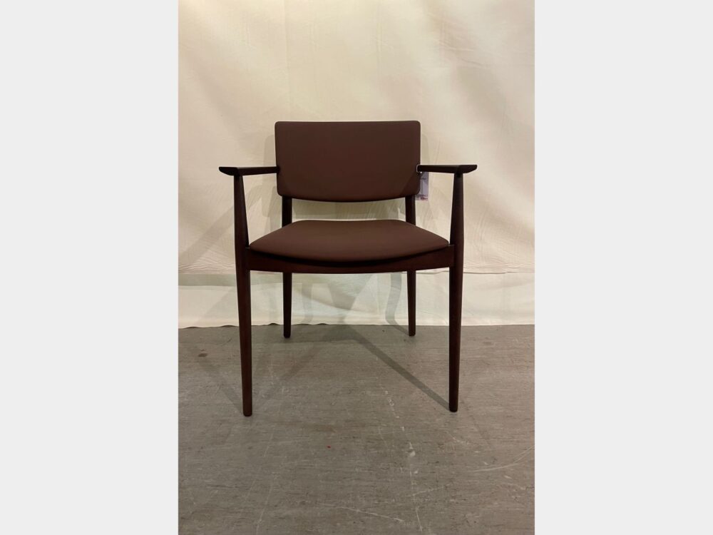 ScheuberAG_Andreu World_Stuhl Happy 2