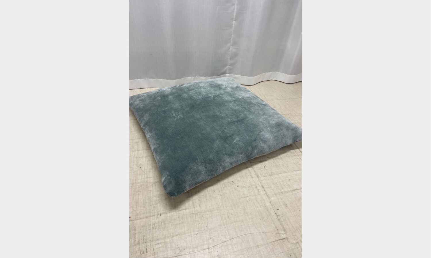 ScheuberAG_Walter Knoll_Kissen Badawi (3)